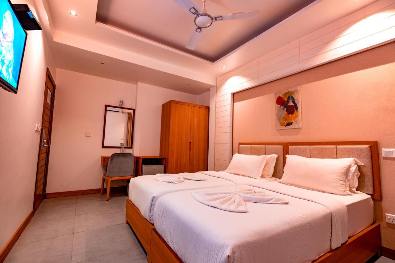 Araamview Hotel Hulhumalé Buitenkant foto