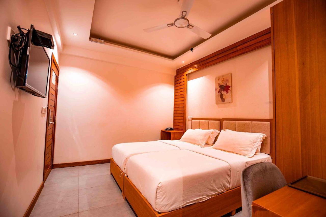 Araamview Hotel Hulhumalé Buitenkant foto